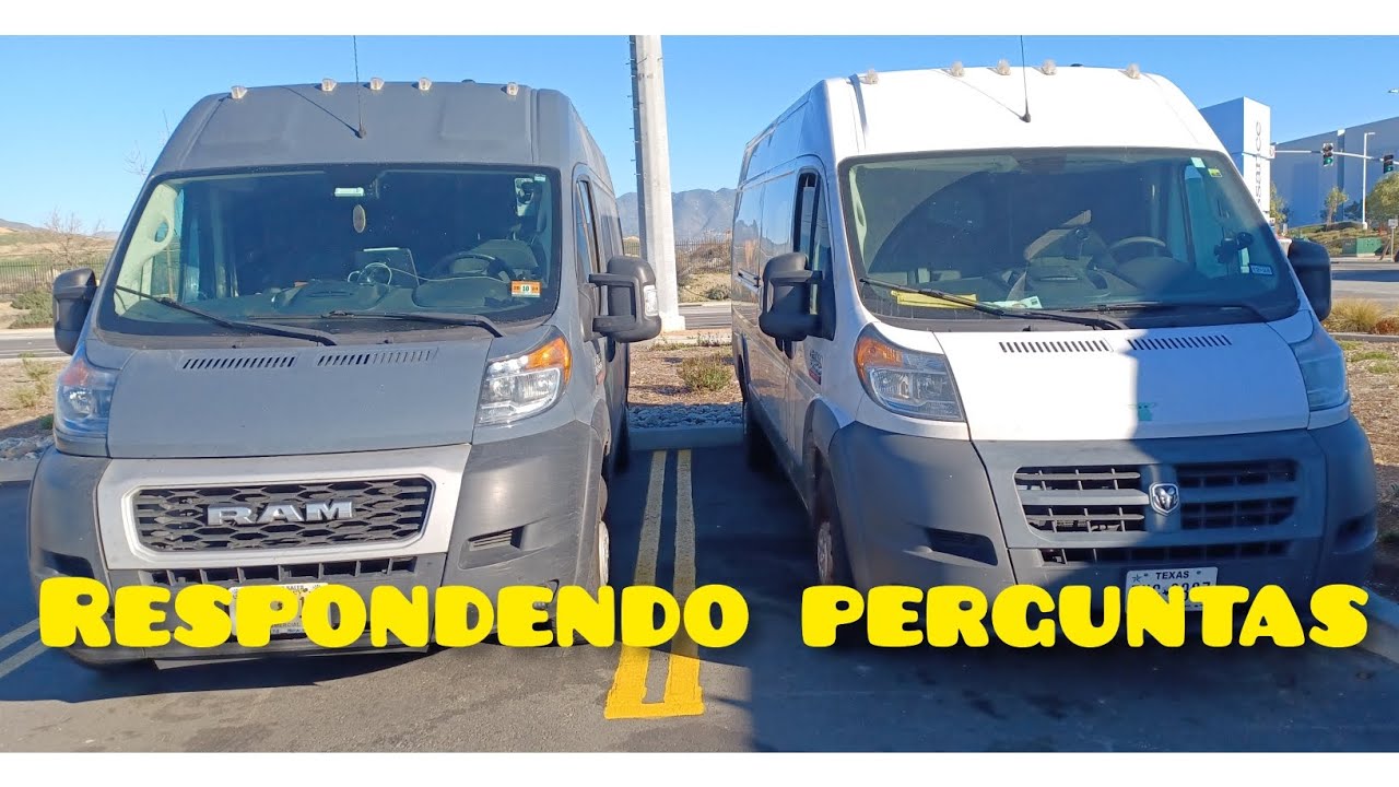 cargo van, dirigindo e respondendo perguntas