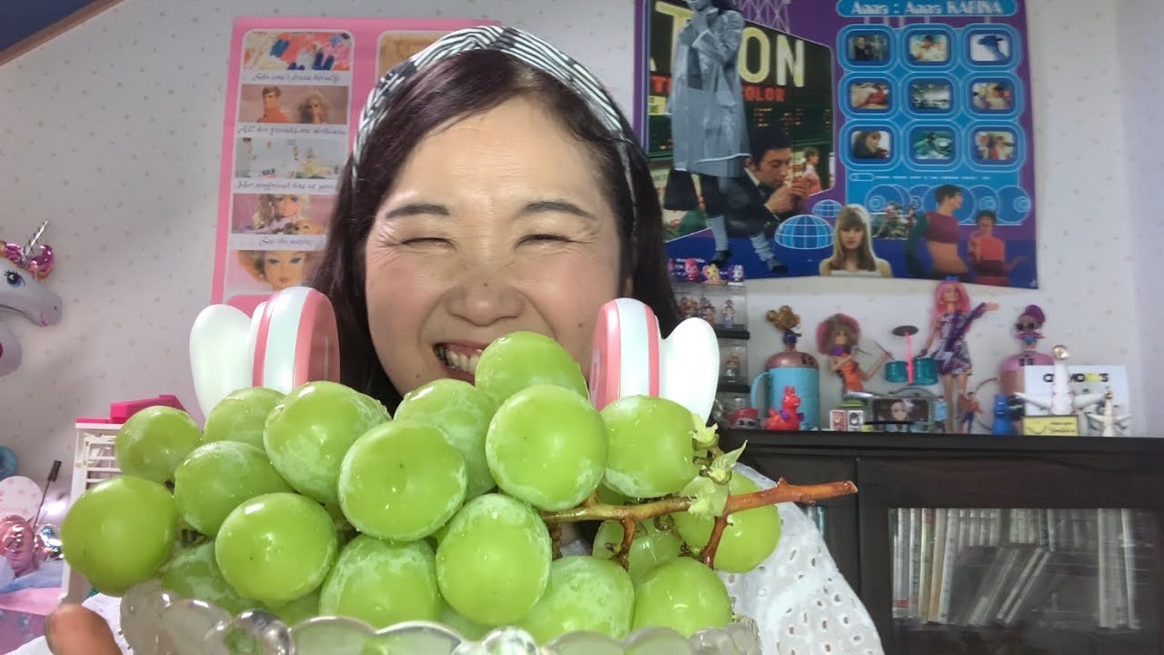 【ASMR】【Shine Muscat】【eating sound】シャインマスカット💚そのまんまと、冷凍したの君はどっちが好き？