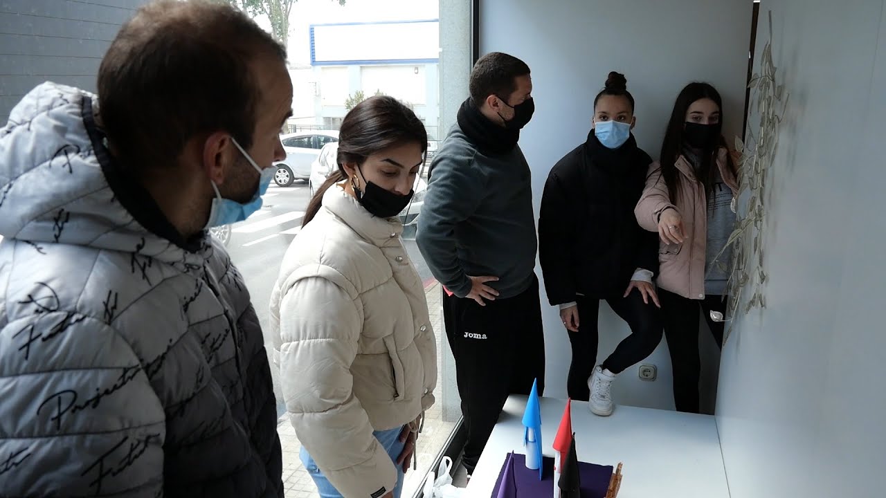 La Fundación Ricardo Leal ha puesto en marcha su primer ‘Taller Formativo de Escaparatismo’