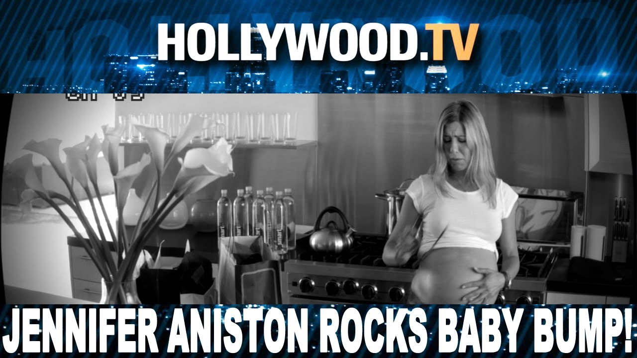 Jennifer Aniston pregnant with triplets for Smartwater commercial.