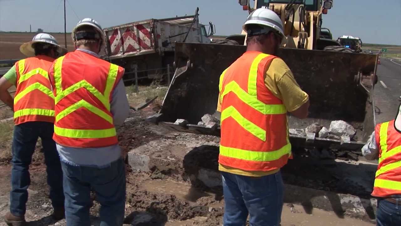 Maintenance Crews - Working for Texas
