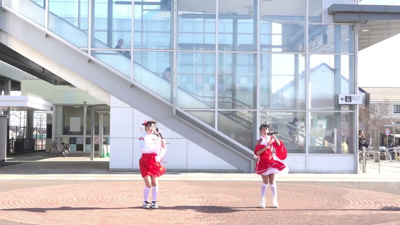 1月11日、第10回、さの新春、うんめぇもんまつり。りとるついんず。「可変3連MIXをおぼえる歌」