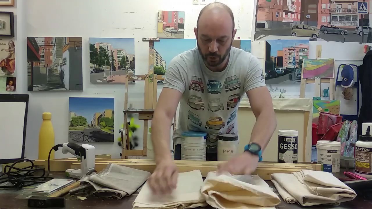 Montaje de una tela en  un bastidor e imprimación con gesso