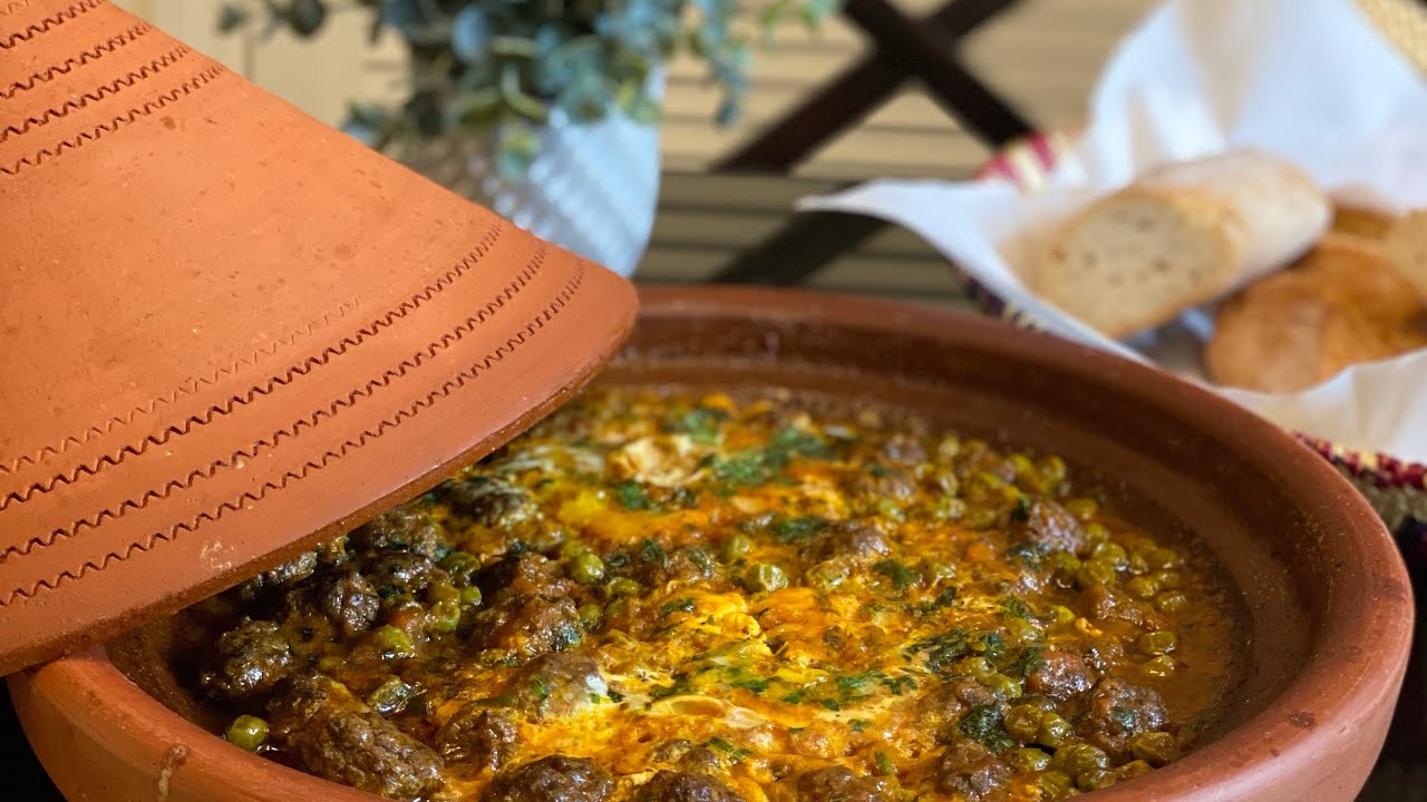 Moroccan Shakshuka/ Eggs & Meat Balls in Tomato Sauce Tagine
