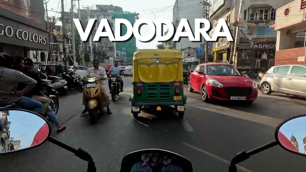 Driving in Vadodara, Gujarat | Indian City Road Experience
