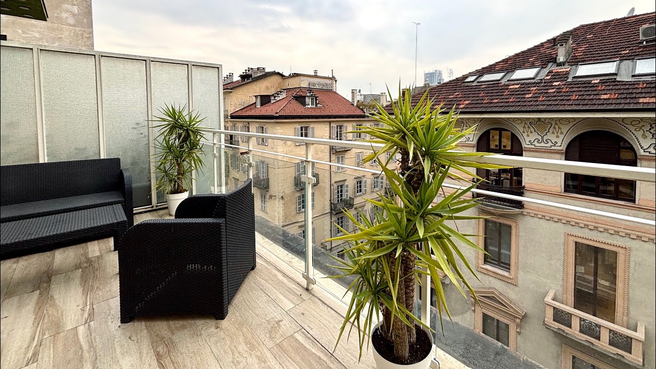In affitto bilocale con terrazzo panoramico centro Torino