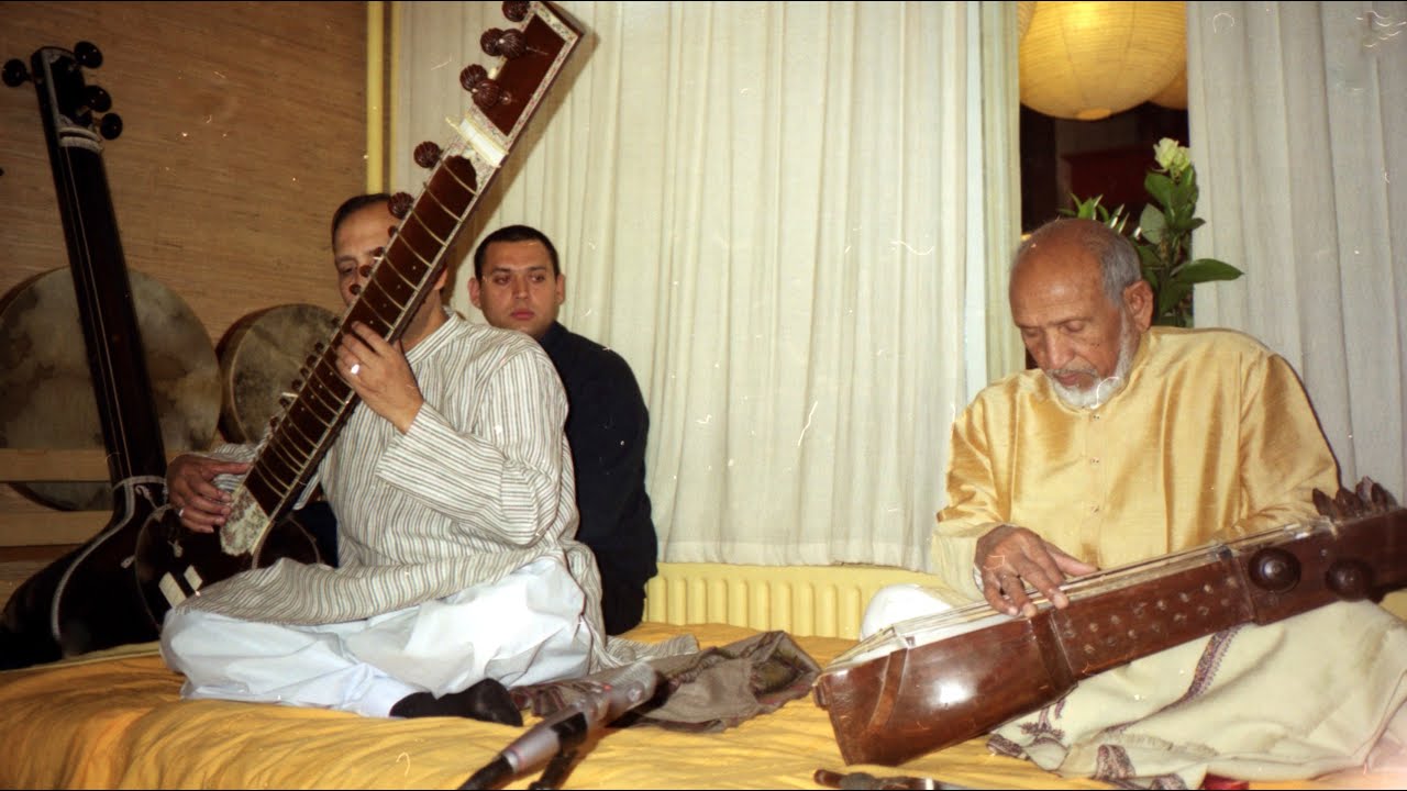 Indian Concert Munir Khan Sarangi, Zamir Khan  SitarTabla 2000 Sufi Serai by Sufilab Alim Vosteen.