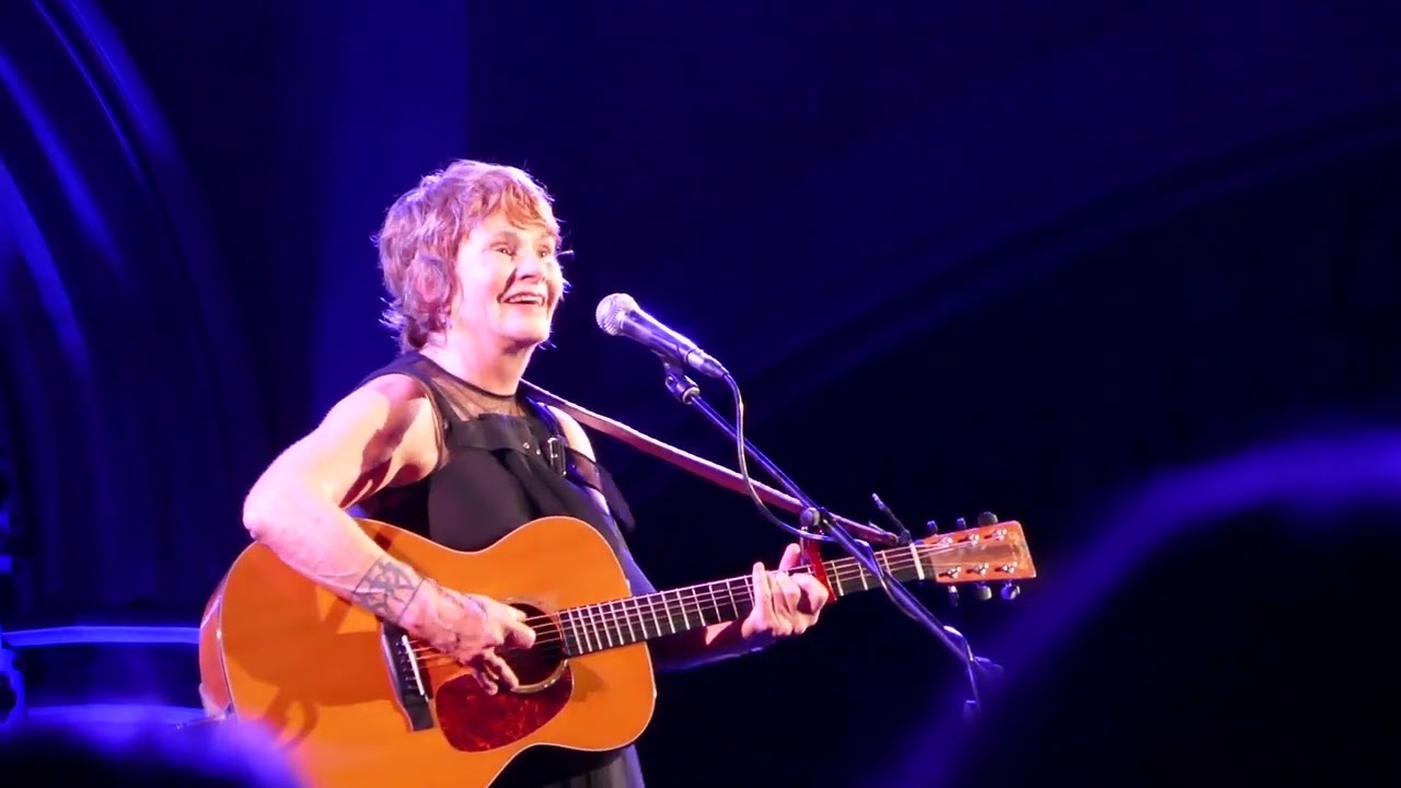 2023-09-25 Shawn Colvin - (Looking For) The Heart Of Saturday Night (Tom Waits)