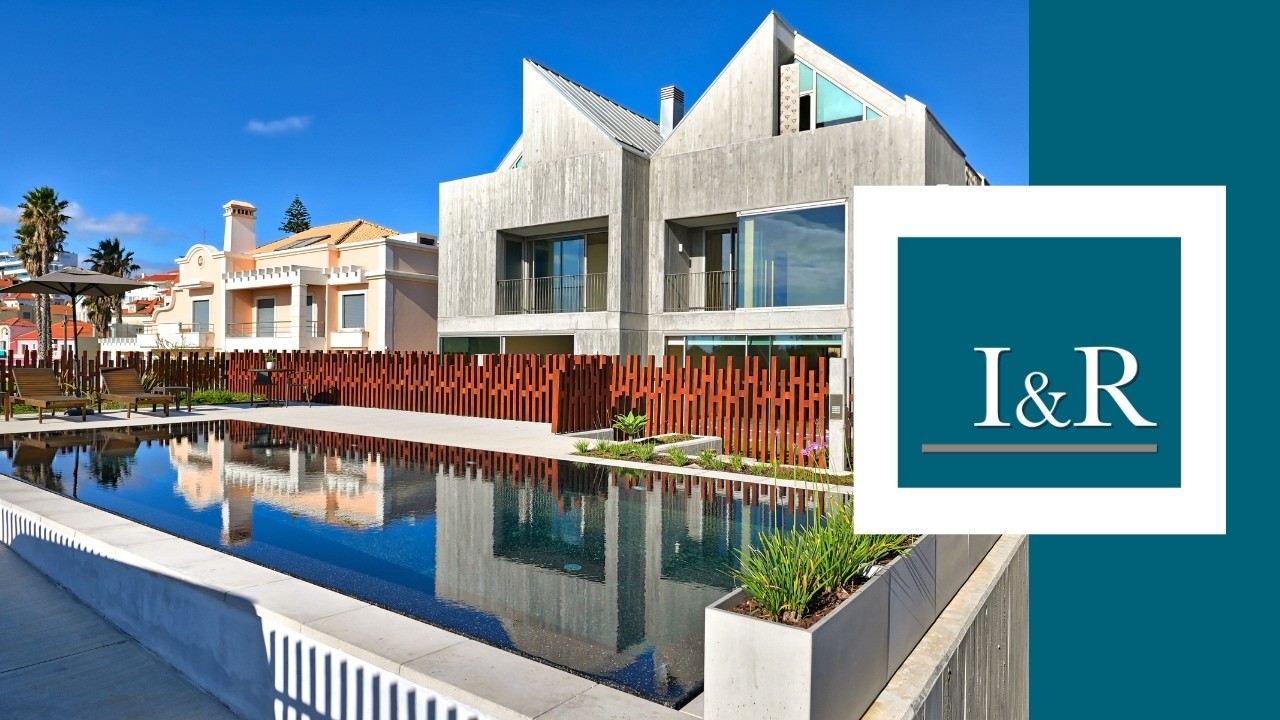 Apartamento triplex T4+1 com vista mar 4-bedroom triplex apartment w/ sea view São João do Estoril