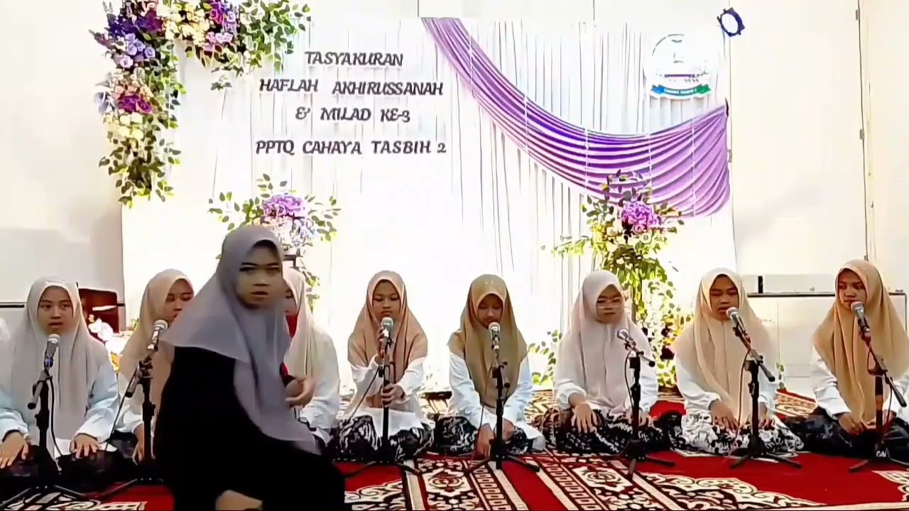 Nasyid Santri Putri PPTQ Cahaya Tasbih 2 ( Laulaaka & Man Ana )📌