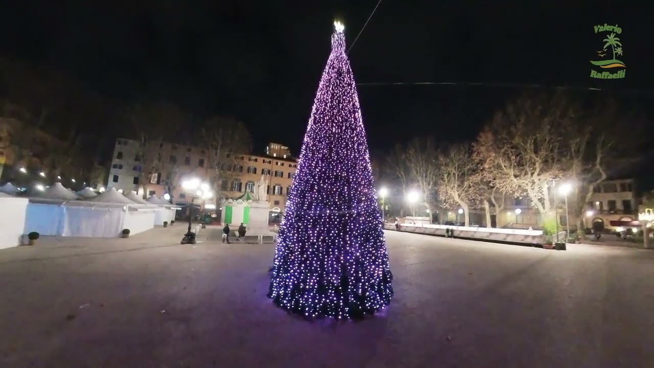 Lucca e le sue luminarie natalizie 2023