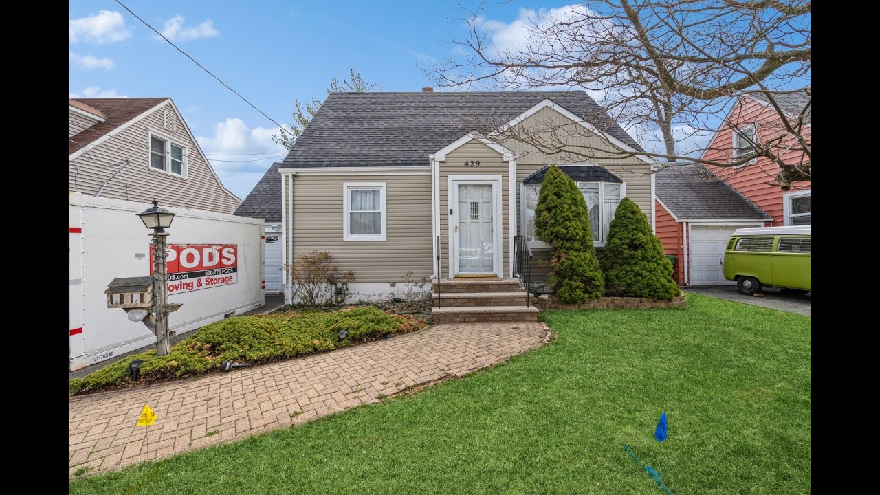 429 Elmwood Terrace Linden, NJ | ColdwellBankerHomes.com