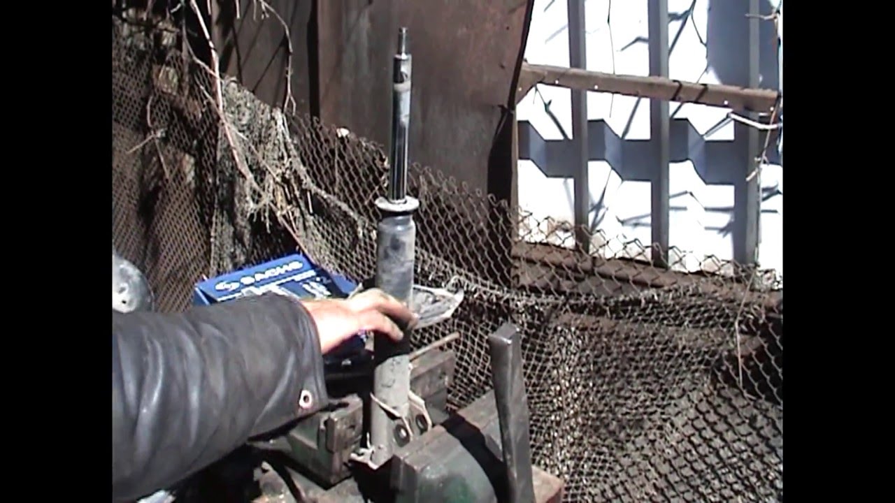Замена передних cтоек Nissan Almera N15