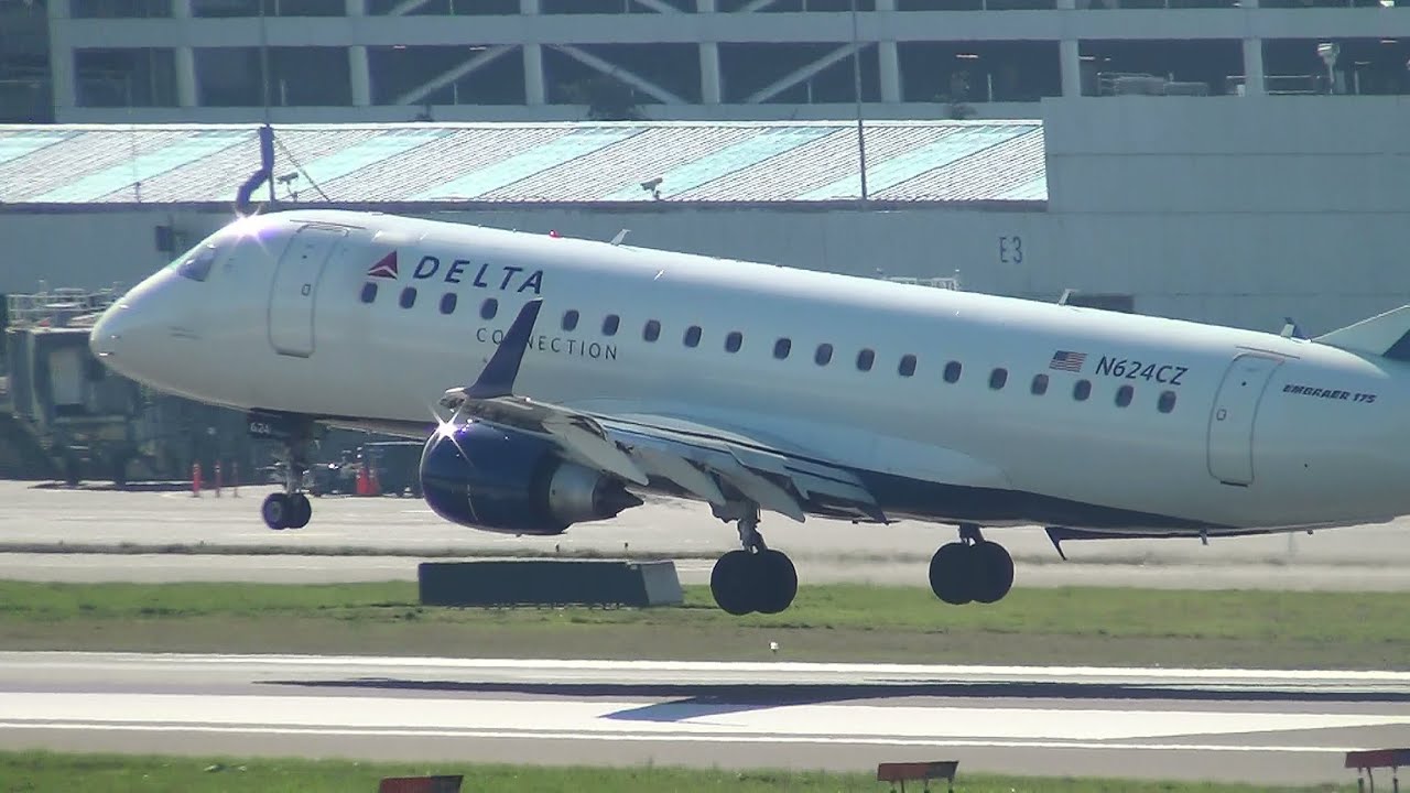 Delta Connection (Compass Airlines) N624CZ ERJ-175 Landing Portland Airport (PDX)