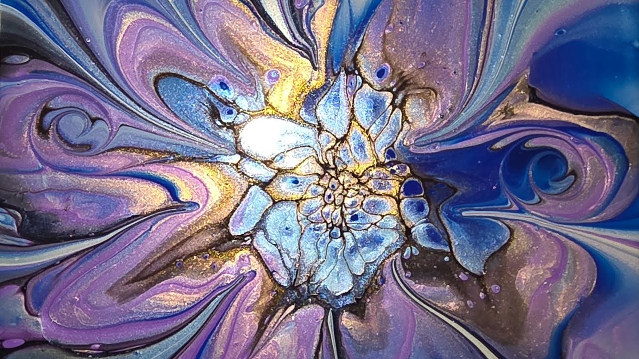 Bloom on a  6x6 tile 