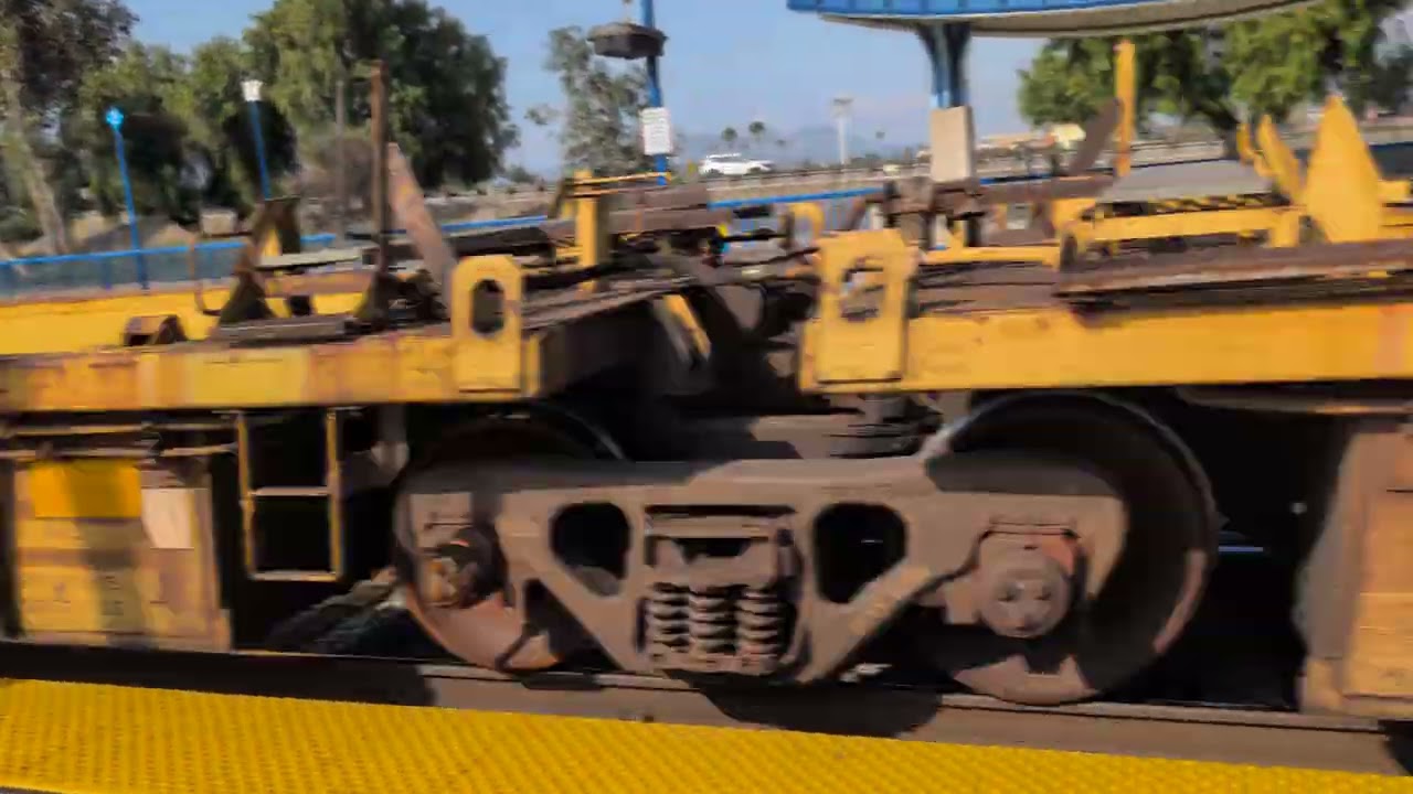 BNSF KNOCKDOWN WELL CARS HEADING TO THE PORT OF LOS ANGELES TRACK 1 