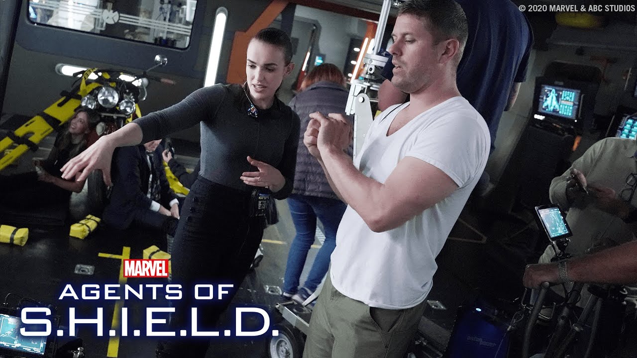 Behind the Scenes of Marvel's Agents of S.H.I.E.L.D. with Elizabeth Henstridge!