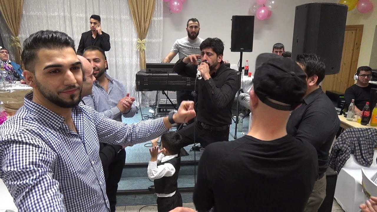16.Arben Arusha & Mentor Kollari - Ditlindja Flores - Qika Imri Bossit 03.02.18