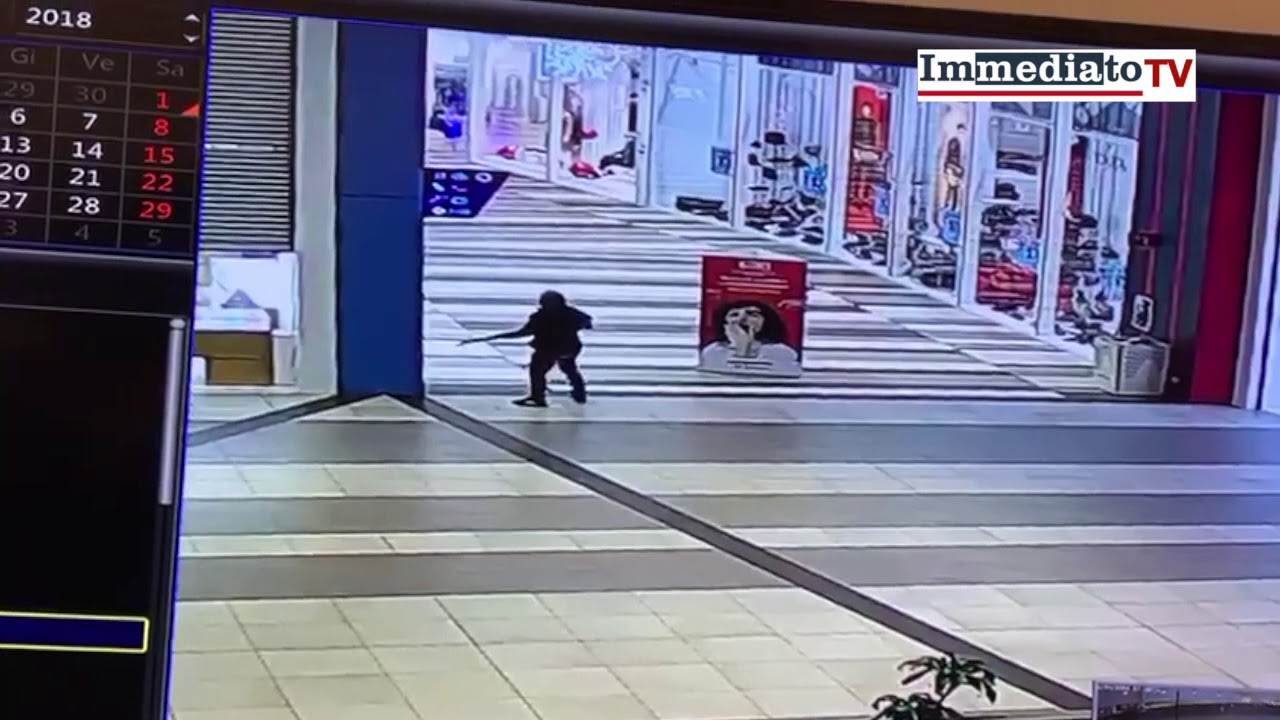 RAPINA SHOCK AL GRANDAPULIA DI FOGGIA, CACCIA A 4 BANDITI