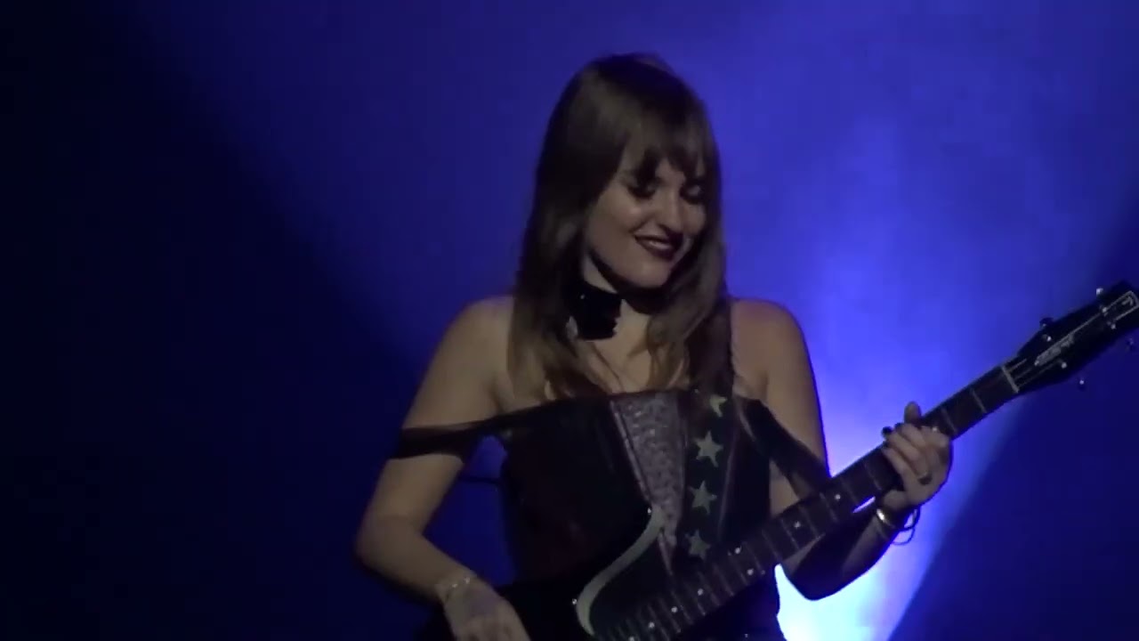 Måneskin--Coraline (complete)--Live at Paramount Theatre in Seattle 2022-10-31