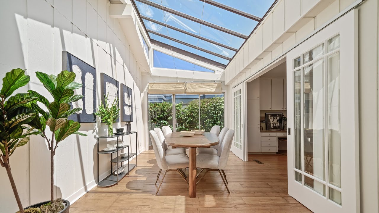 22 Crags Ct - Presented By The Bellings Brothers | #SignatureListing