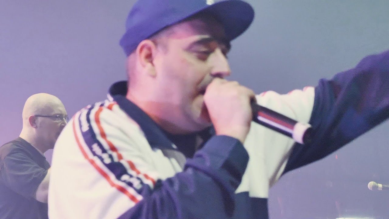 Tram 11 - Vrućina gradskog asfalta (Live)