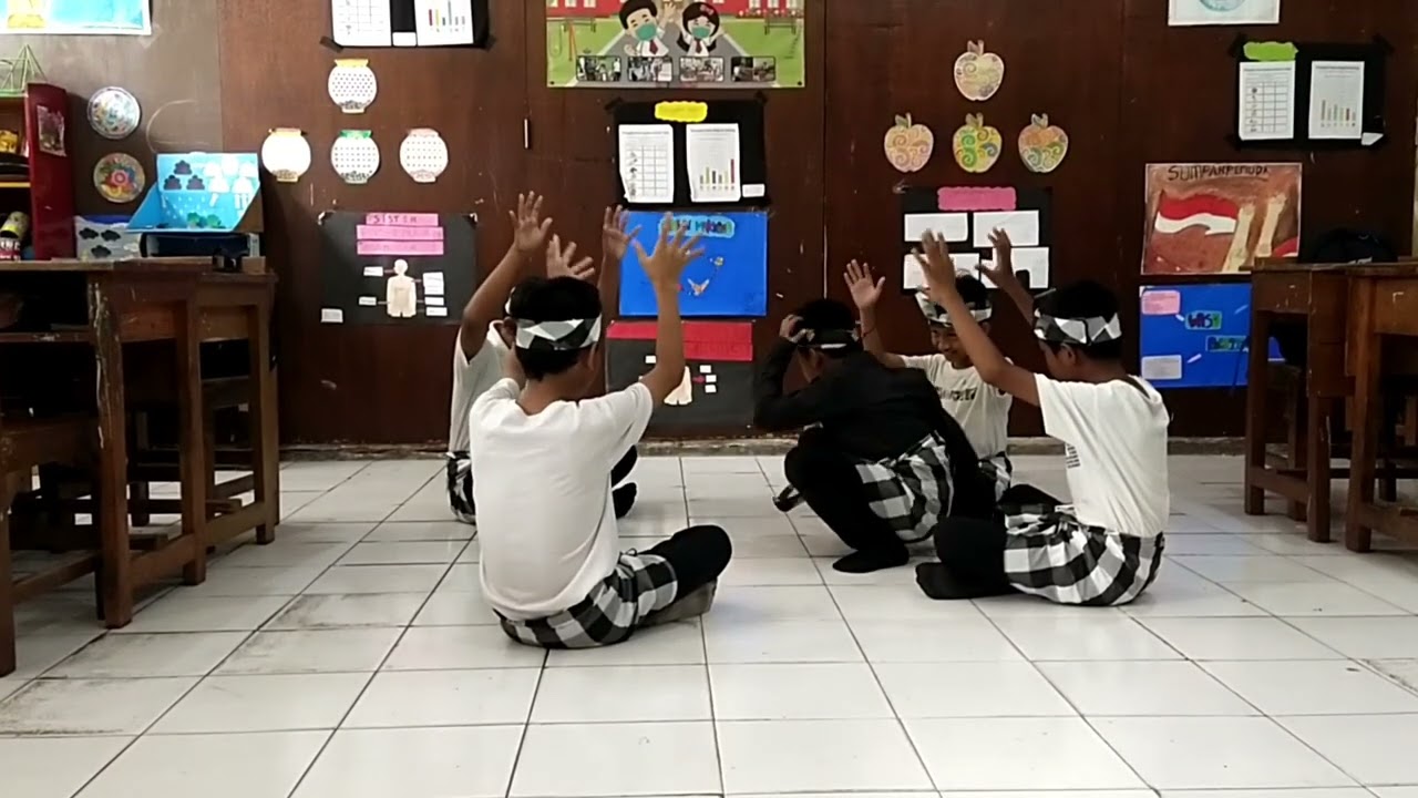 Tari Kecak dari Bali kelas 5A 2025-2016