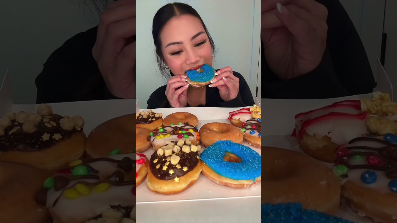 Закуски из фильмов Krispy Kreme 🍩🔥 #мукбанг #асмр #еда #едадлягурмана #шортынаютуб #шорты #пончики