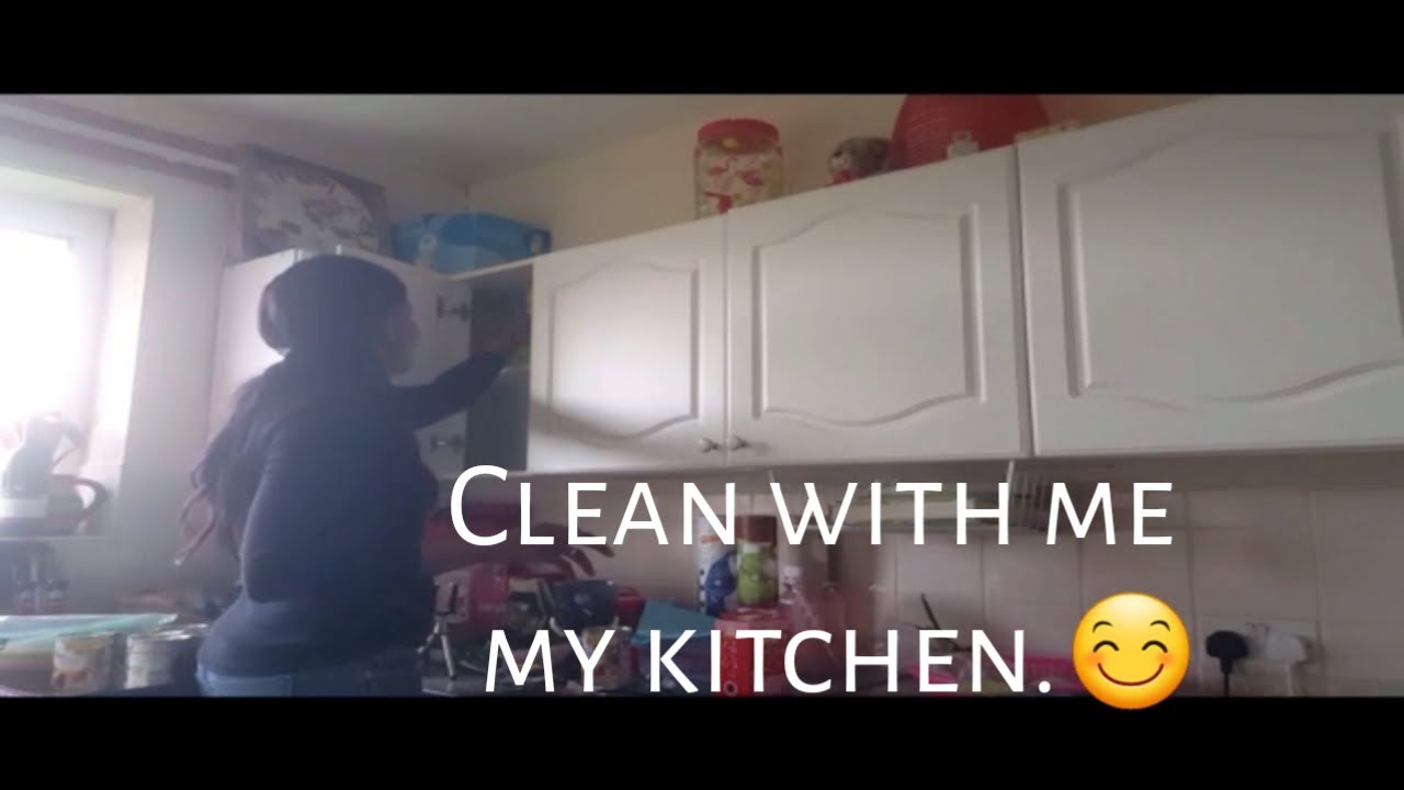 Clean with me, my kitchen