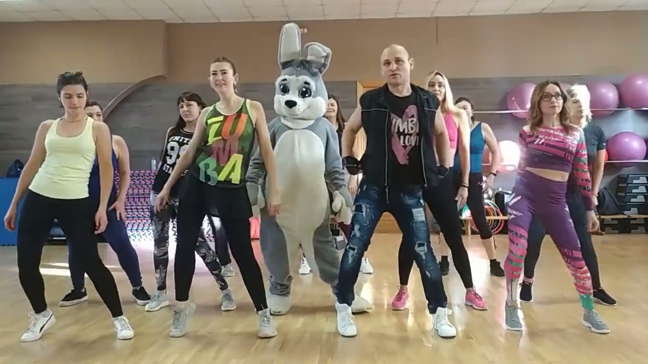 ZIN Volume 101   01 La Fiesta   Warm up zumba