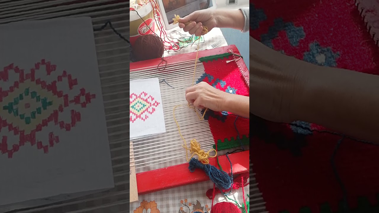 çivili tezgahda Kilim dokuma..