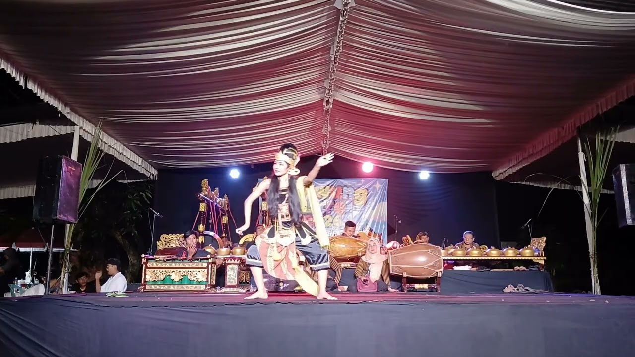 TARI MENAK KONCAR Oleh MUTIA Sanggar Seni Serambi Sukowati SRAGEN JAWA TENGAH