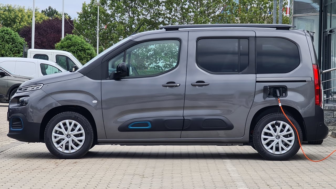 Citro&euml;n &euml;-Berlingo Feel Pack M 50kWh 100kW 136HP Platinum Grey