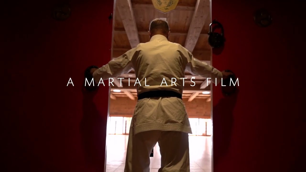 Karate TRADICIONAL de Okinawa en el Dojo Shubukan de Madrid con el sensei José Cifuentes García