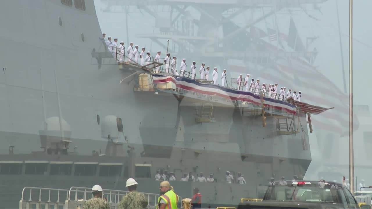 USS Fort Lauderdale вернулся из 11-месячного похода, семьи воссоединились