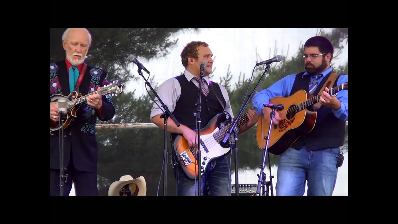 Doyle Lawson & Quicksilver - Help Is On the Way - 2014