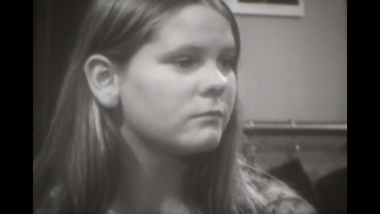 16mm Film - At a Shoe Shop - Speak Out - BRD 1971