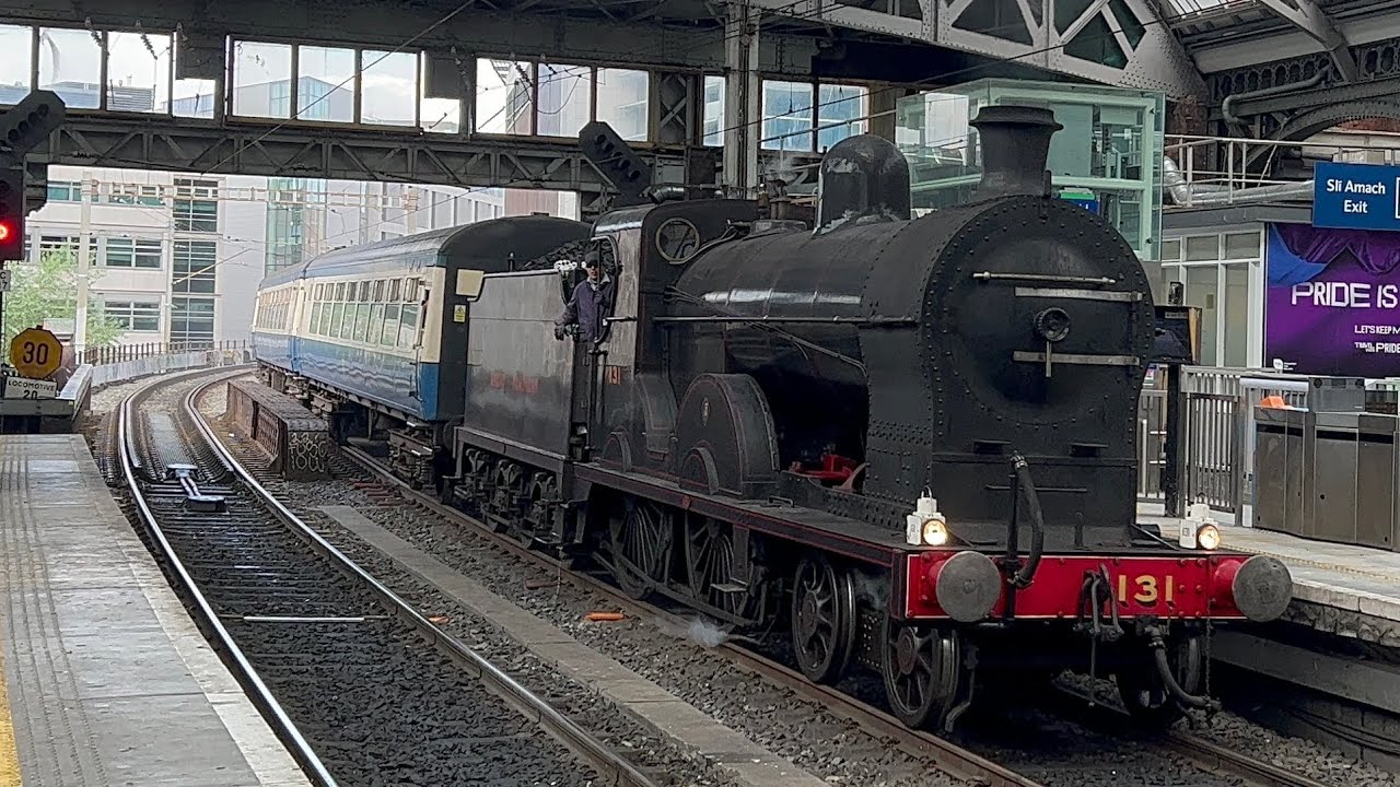 RPSI No.131 Pulls Sea Breeze Rail Tour Through Pearse Street Station￼