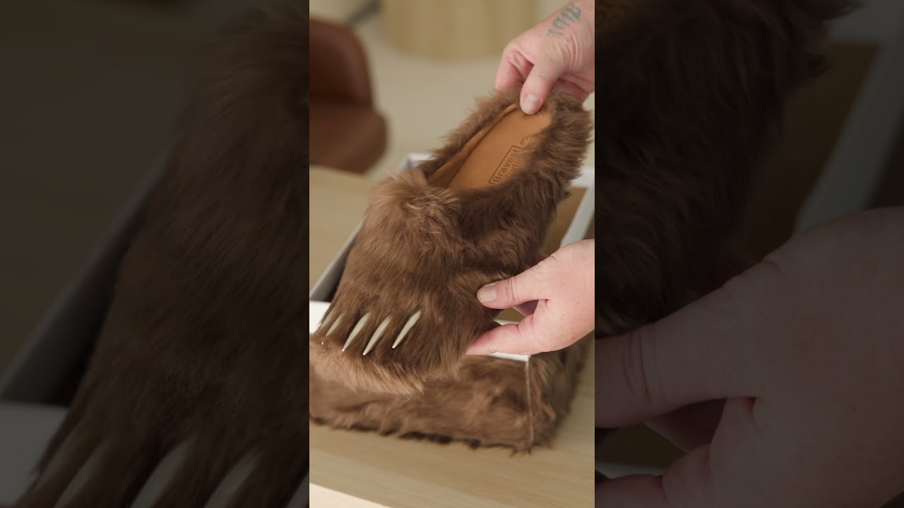 Bravest Studio Bear Claw Mule unboxing