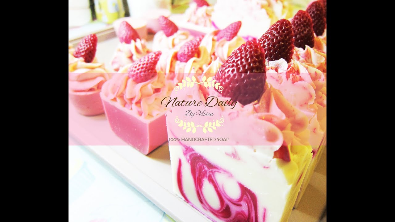 วิธีการทำสบู่เค้ก, Soap Cake Making - Smoothly Strawberry & Cream by NatureDaily