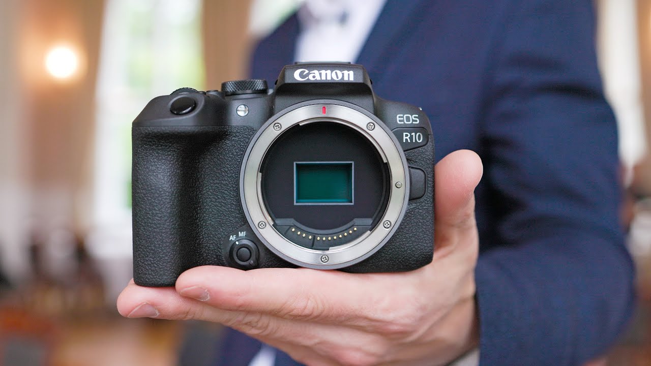 Novinky Canon EOS R7 a R10