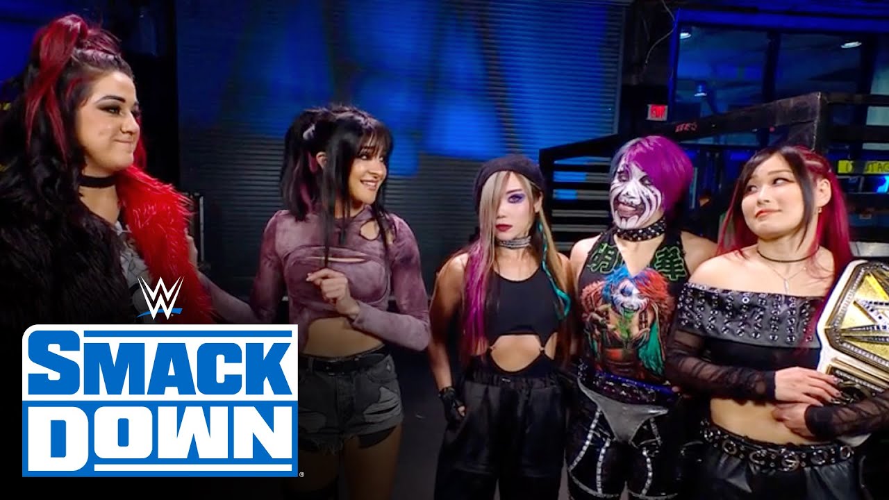 Damage CTRL снова оставляет Бэйли за кулисами: лучшие моменты SmackDown, 8 декабря 2023 г.