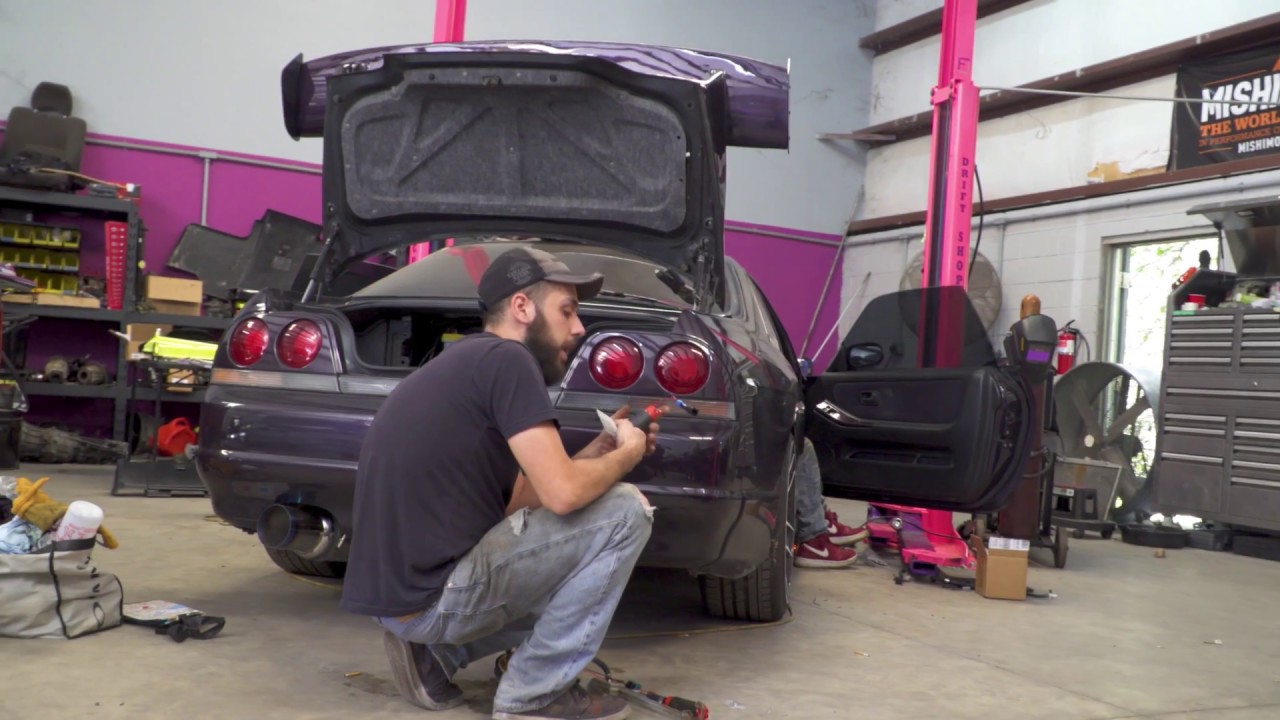 Turning a R33 Skyline GTS-T Into GTR (Episode 1)