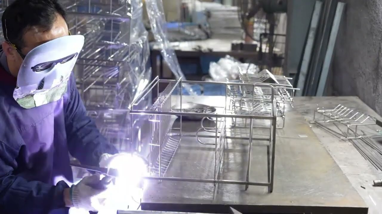 Professional Kitchen Storage Solutions: High-Quality Modular Pull-Out Wire Baskets (OEM Supply)