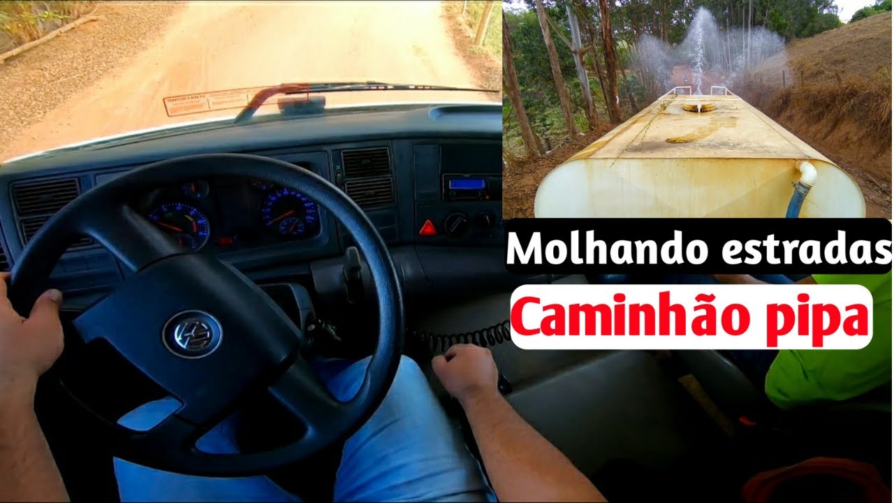 Molhando poeira nas estradas com caminhão pipa/camion dell'acqua/camión de agua/water truck.