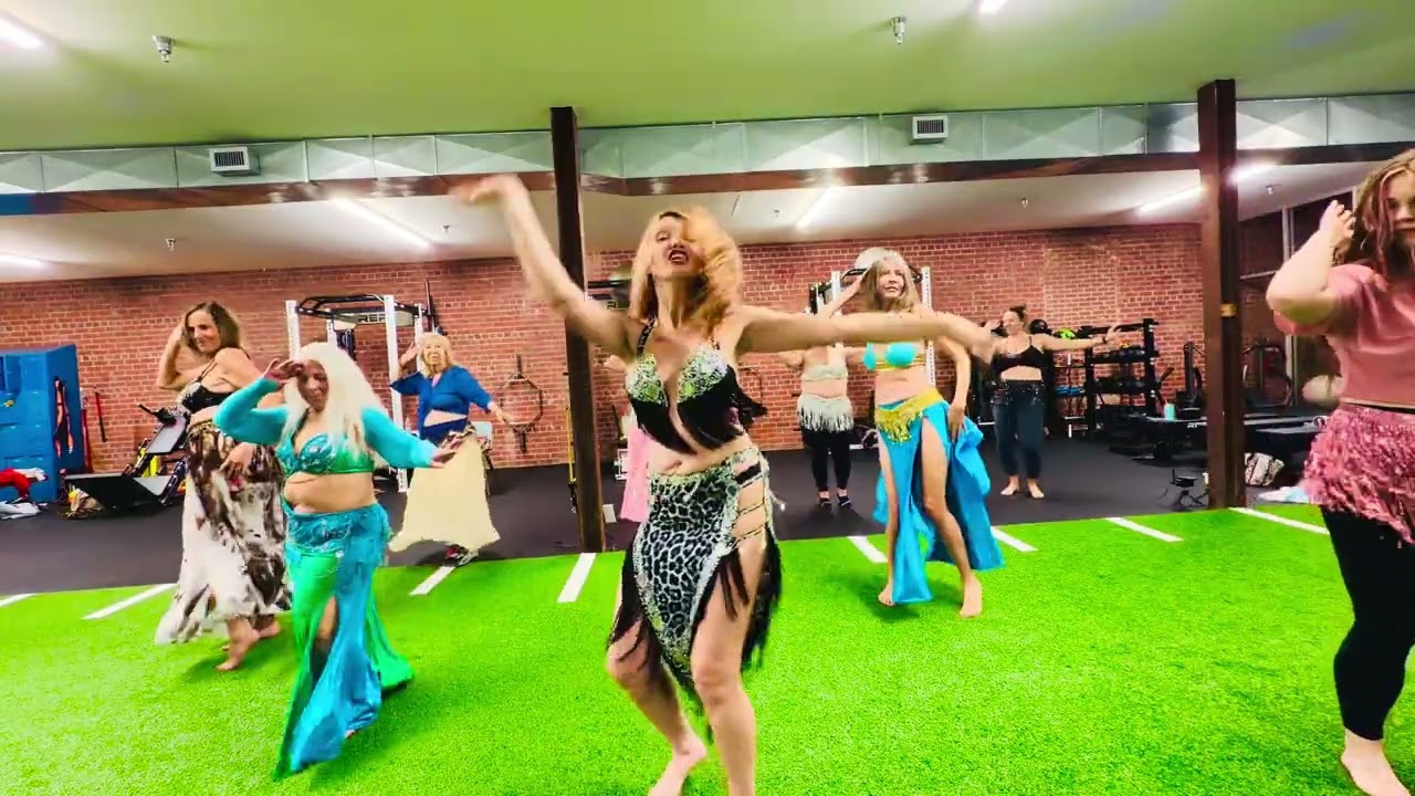 Belly Dance to Beggin’ - Full Dance