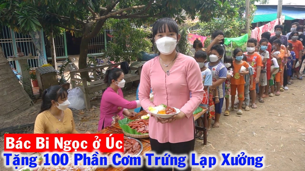 Bà Con Dân Tộc Khmer vui mừng được Tặng 100 Phần Cơm Trứng Lạp Xưởng từ Tấm Lòng Bác Bi Ngọc ở Úc
