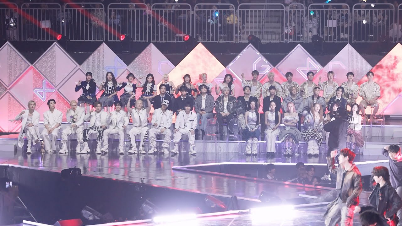 251115 AHOF - BANG BANG BANG reaction @KGMA (StrayKids IVE P1Harmony NEXZ LUCY UNIS)