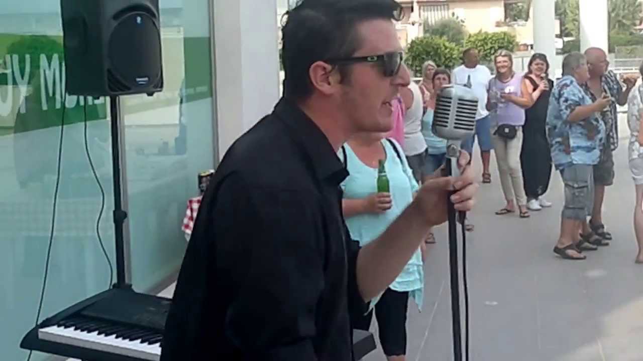 GANGNAM STYLE BY PABLO BLOOM MUST C !!!!!!!!