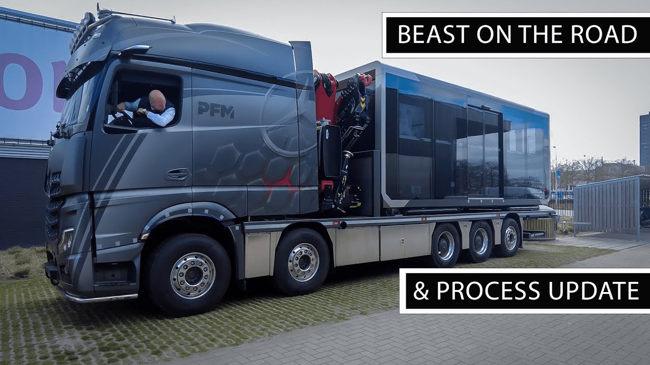 Ritje met de EXPANDABLE container achterop de AROCS. Waarom heeft de vrachtwagen nog geen kenteken?